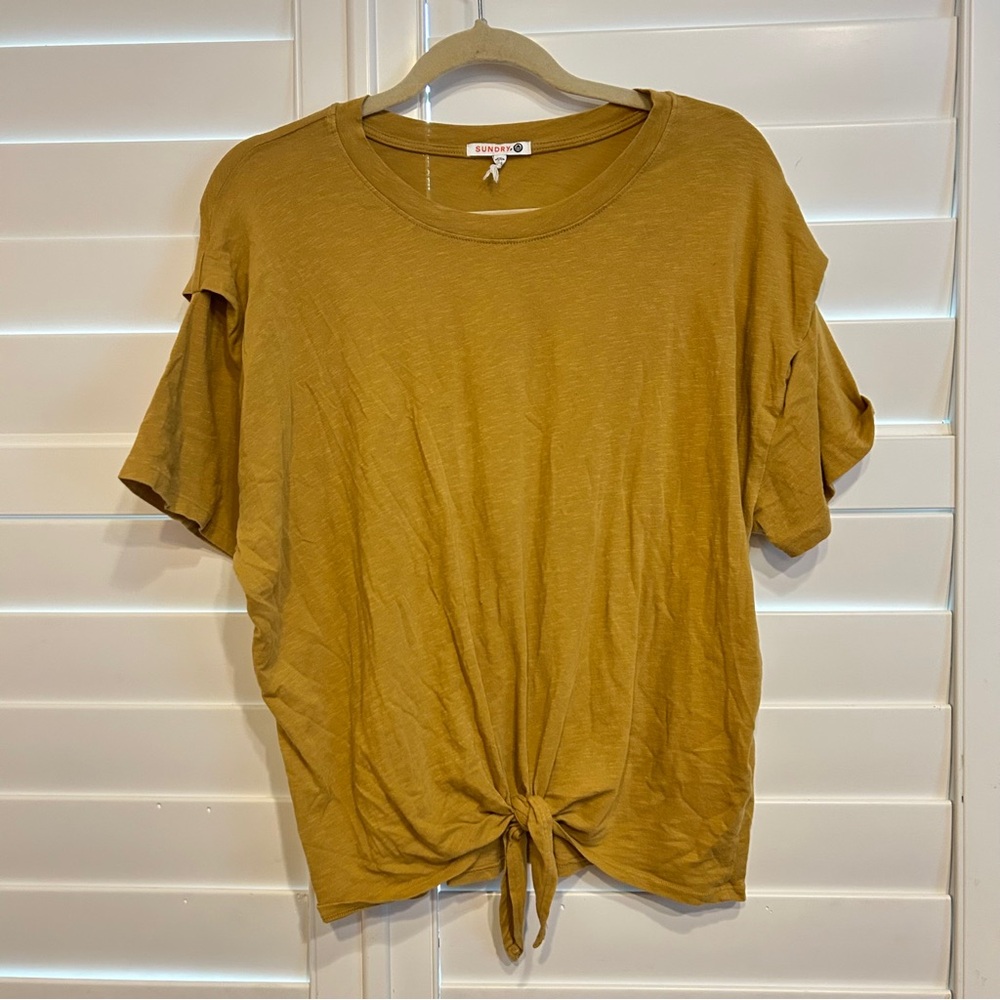 Sundry Tie Waist Knit Tee Shirt Mustard Yellow Size 2 Size Medium